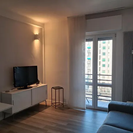 Stylish Renovated Flat In The Heart Of Tortona Design District Διαμέρισμα *