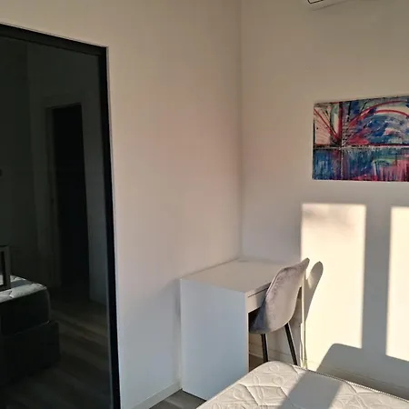 Διαμέρισμα Stylish Renovated Flat In The Heart Of Tortona Design District